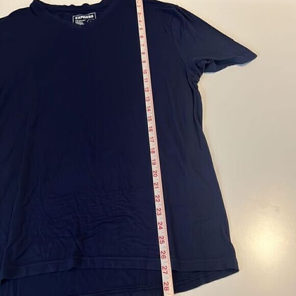 Express Slim Supoersoft Stretch Breathable Moisture Wicking Shirt Size Large - Picture 5 of 6